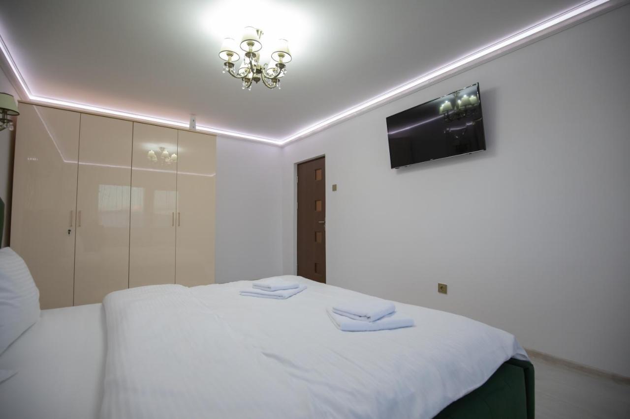 Apartament Gold Tîrgu Ocna Exteriör bild